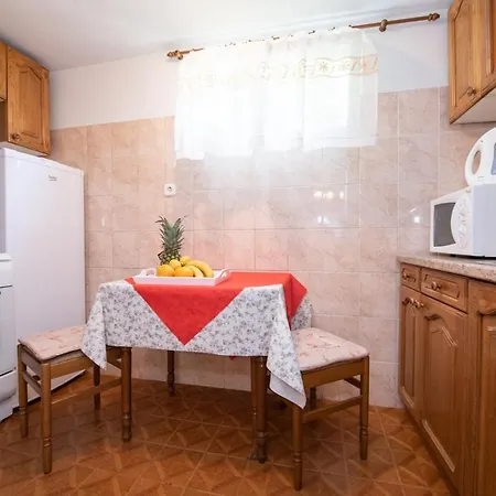 Vacation Home, Klaudia In Kraj, Near Opatija Vakantiehuis *